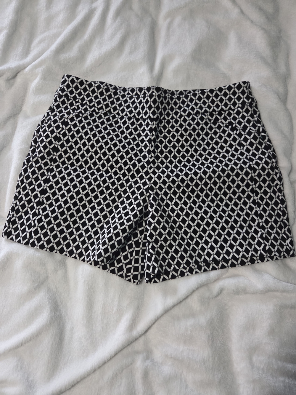 INC International Concepts Black & White Lattice High-Rise Shorts